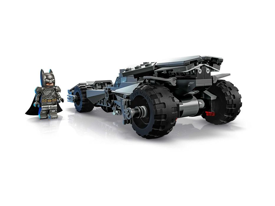LEGO 76331 Бетмобіль DC з фільму Бетмен проти Супермена