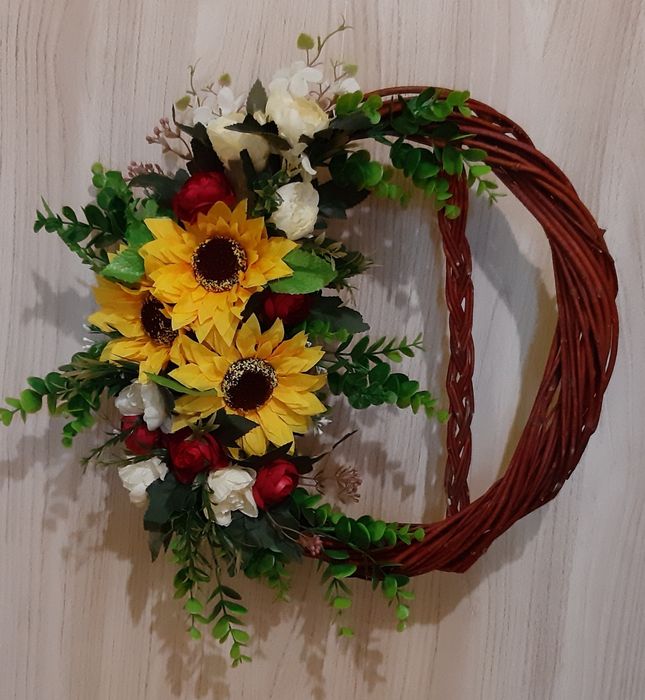 Stroik na drzwi kwiaty