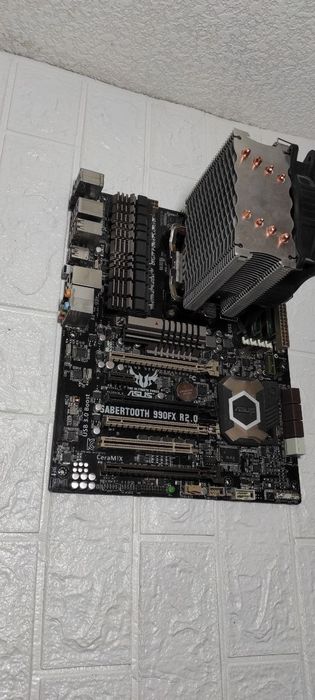 Asus Sabertooth R2.0/32gb DDR3/FX-8350/PcCooler GI-UX4 Corona B