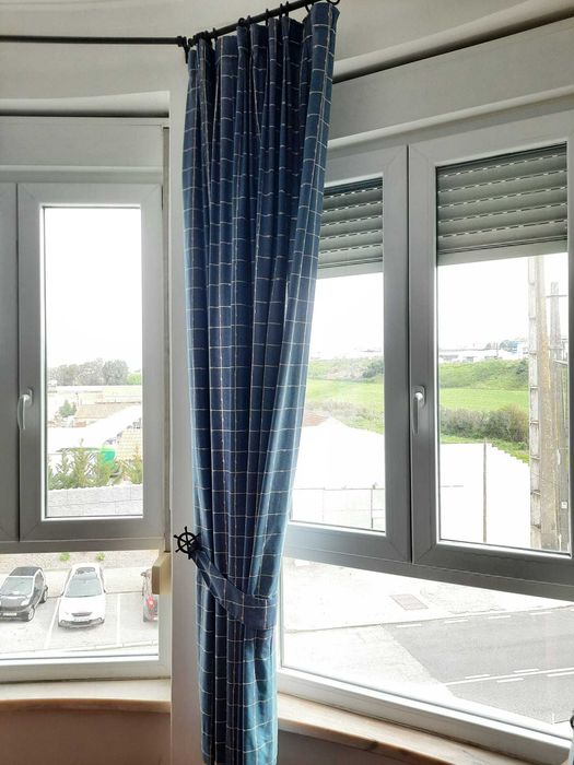 Cortinados semi opacos e colcha