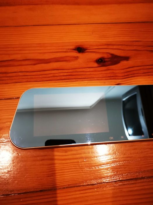 Espelho retrovisor com ecrã