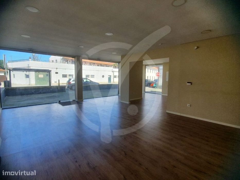 Loja para comércio ou serviços em Barqueiros