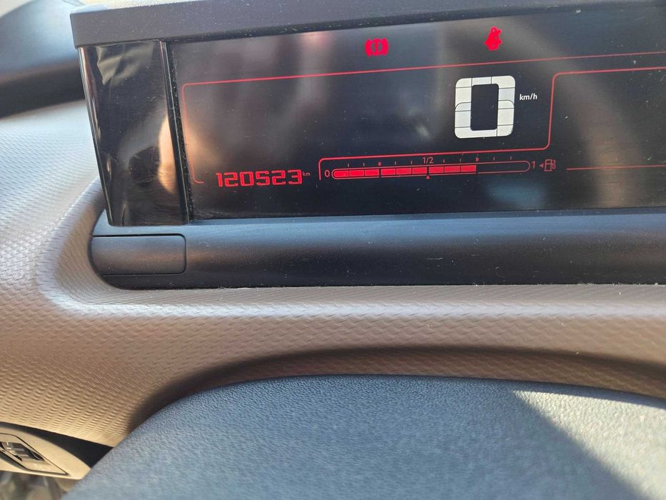 OKAZJA citroen C4 cactus ZADBANY