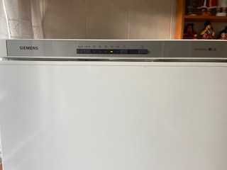 Arca frigorífica SIEMENS vertical 6 gavetas - medidas 1,54 X 60 cms