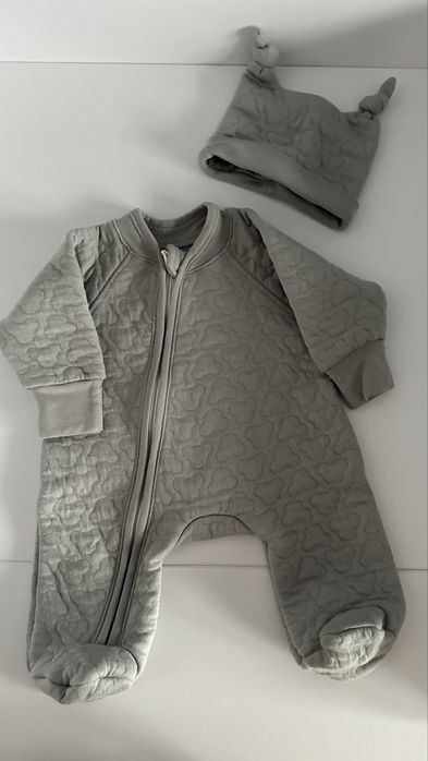 Комбінезон з шапочкою 62 розмір