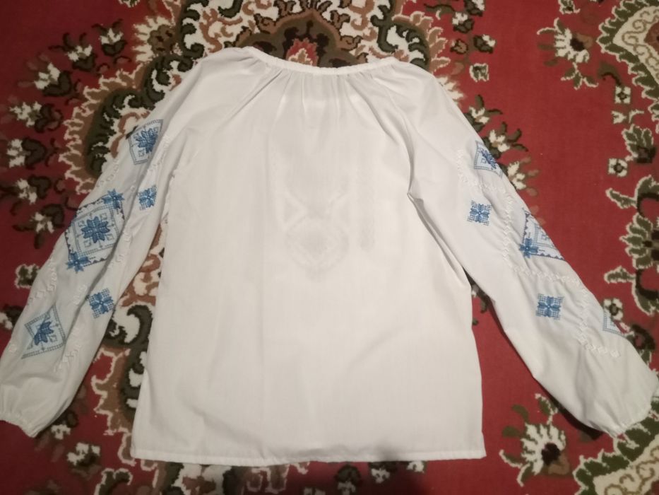 Вишиванка для дівчинки