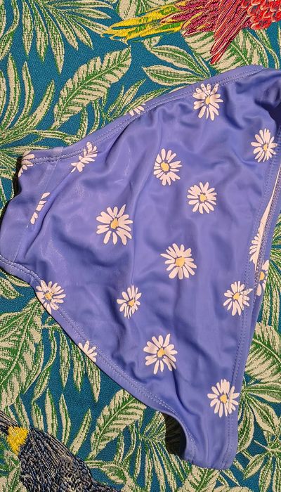 Strój kąpielowy H&M dwuczęściowy ze stokrotkami  roz. 146-152