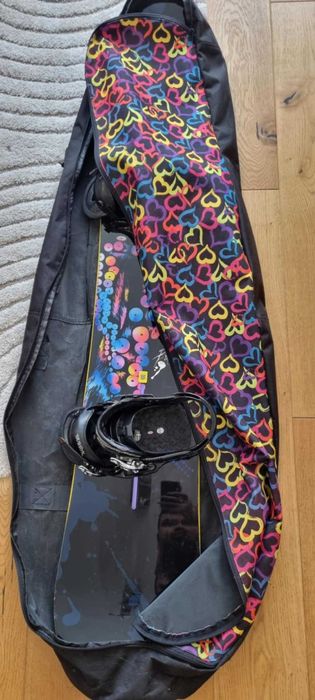 Burton Deja Vu 152 damska deska snowboardowa z wiązaniami