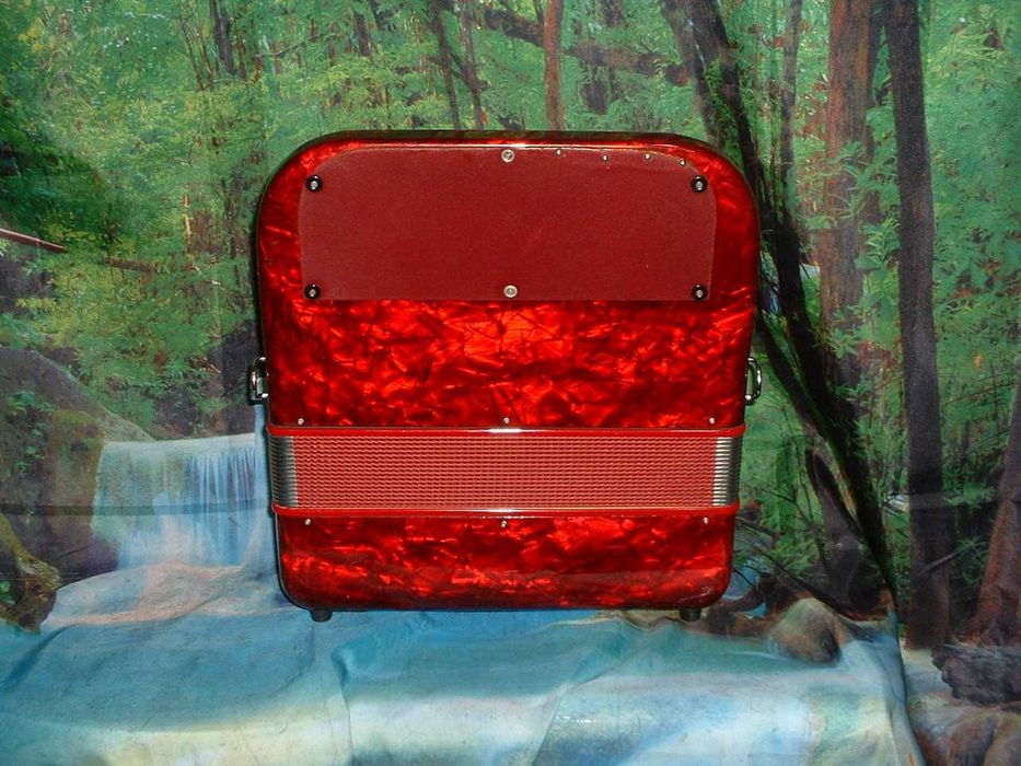 Acordeao a venda R , N. 739