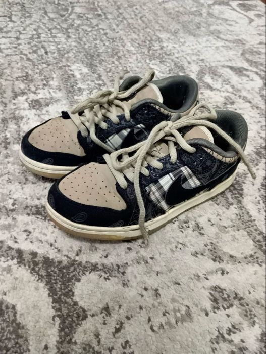 Кросовки найк.