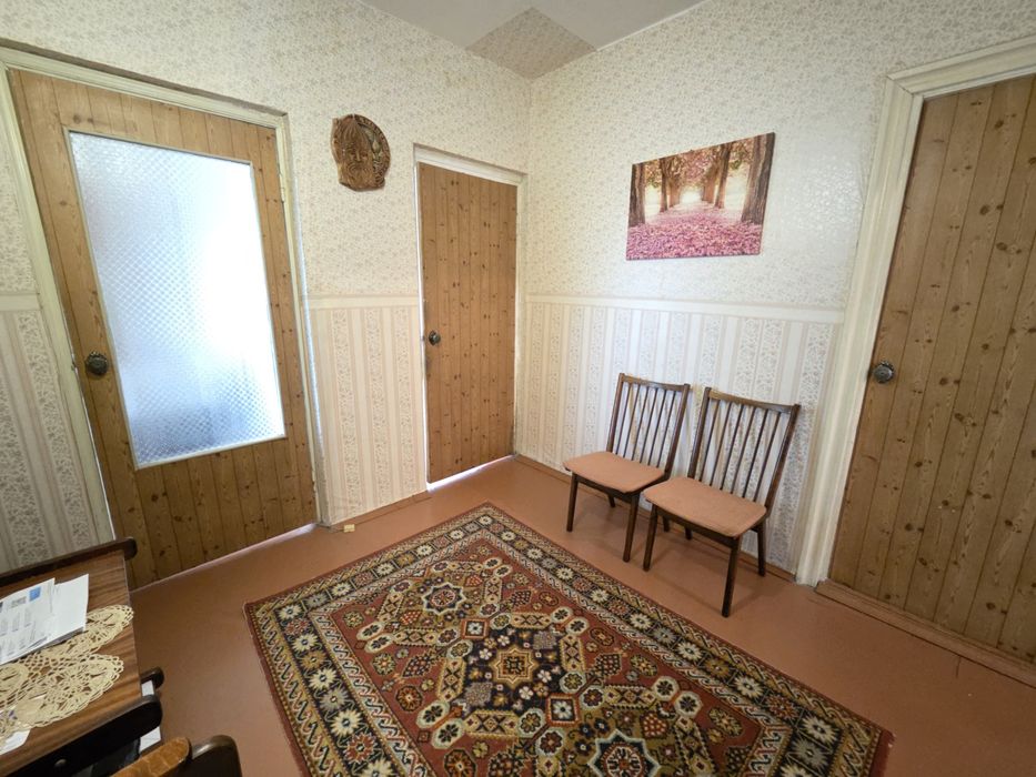 Продам 3к Архитектора Старова 4в