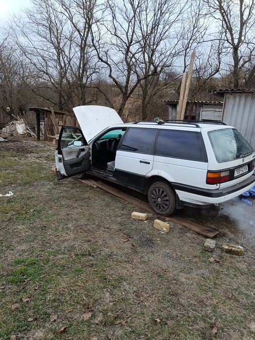 Продам Volkswagen  В 3 Універсал 
1990 року
Двигун 1.8 моно інжектор в відмінному стані 
Газ,  бензин 
Кузов потребує ремонту 
Як для роботи авто  у відмінному стані
Більше інформації за номером телефону 
09******01 Олександр 
Ціна 800$ хороший торг