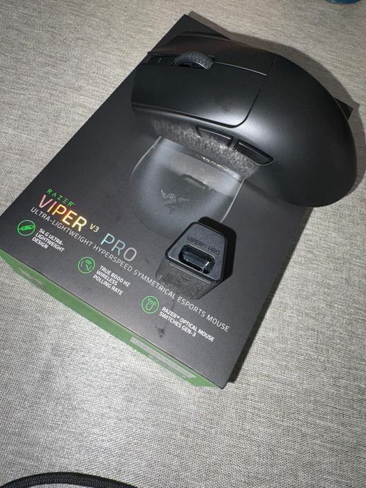 Rato Razer V3 Pro Wireless / teclado Razer Blackwidow V3 / Mousepad Razer XXL