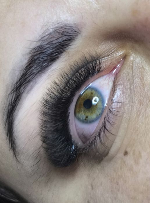 Наращивания ресниц. .