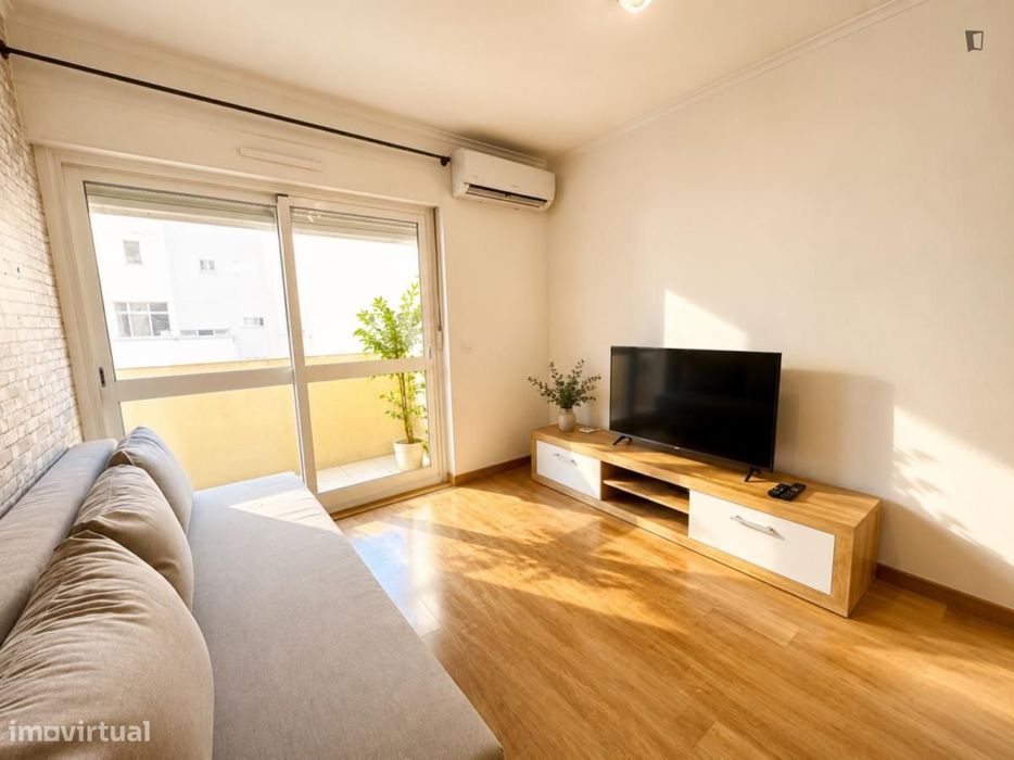 Apartamento com 1 quartos - localizado em Olaias Lisbon
