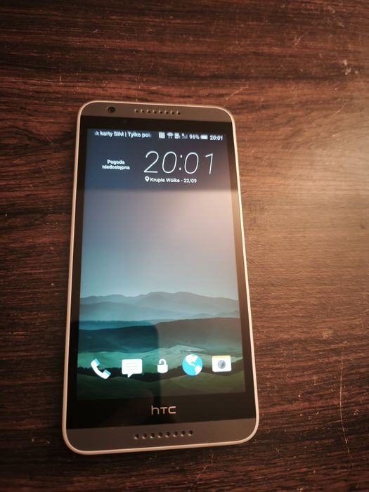 Telefon HTC Desire 820 używany.