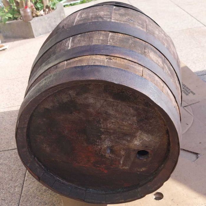 Barris Usados de Várias Capacidades (50L a 300L) – Bons Preços