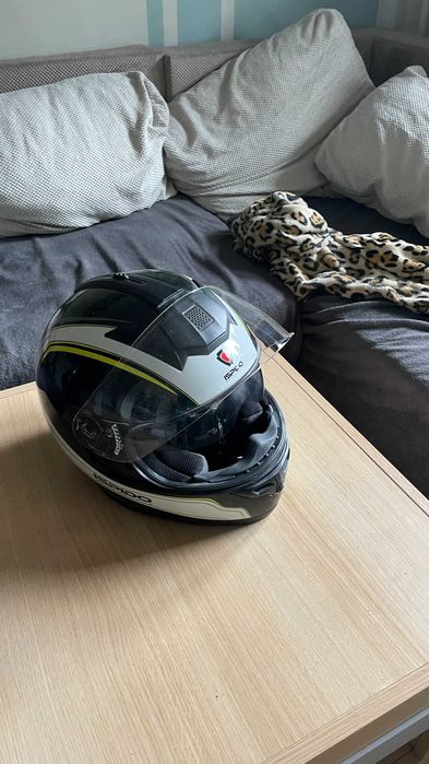 Kask motocyklowy ISPIDO rozmiar M 57-58 cm