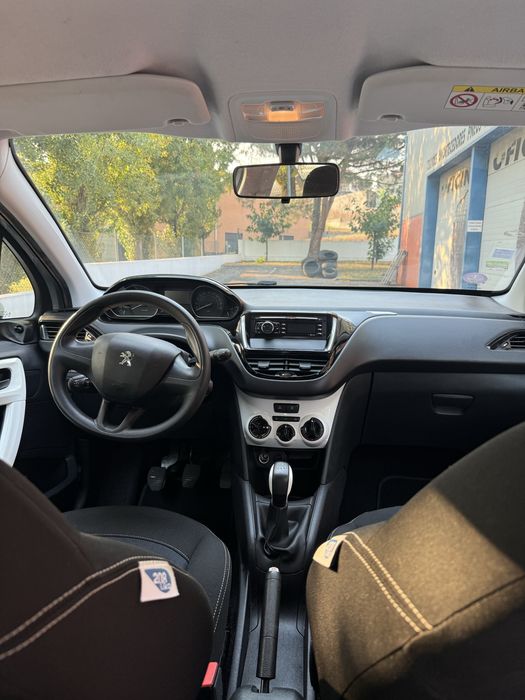 Peugeot 208 1.2 Like - 2017- COMO NOVO!