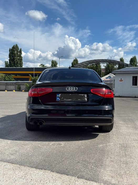 Audi A4 2015 VIN WAUFFCFL2FN046014 фото оголошення 3 з 16