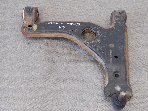 Braço de suspensão frente direito OPEL Astra H Hatchback (L48)