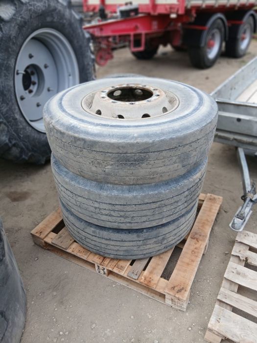 Sprzedam felgi wraz z oponami 315 80 22.5