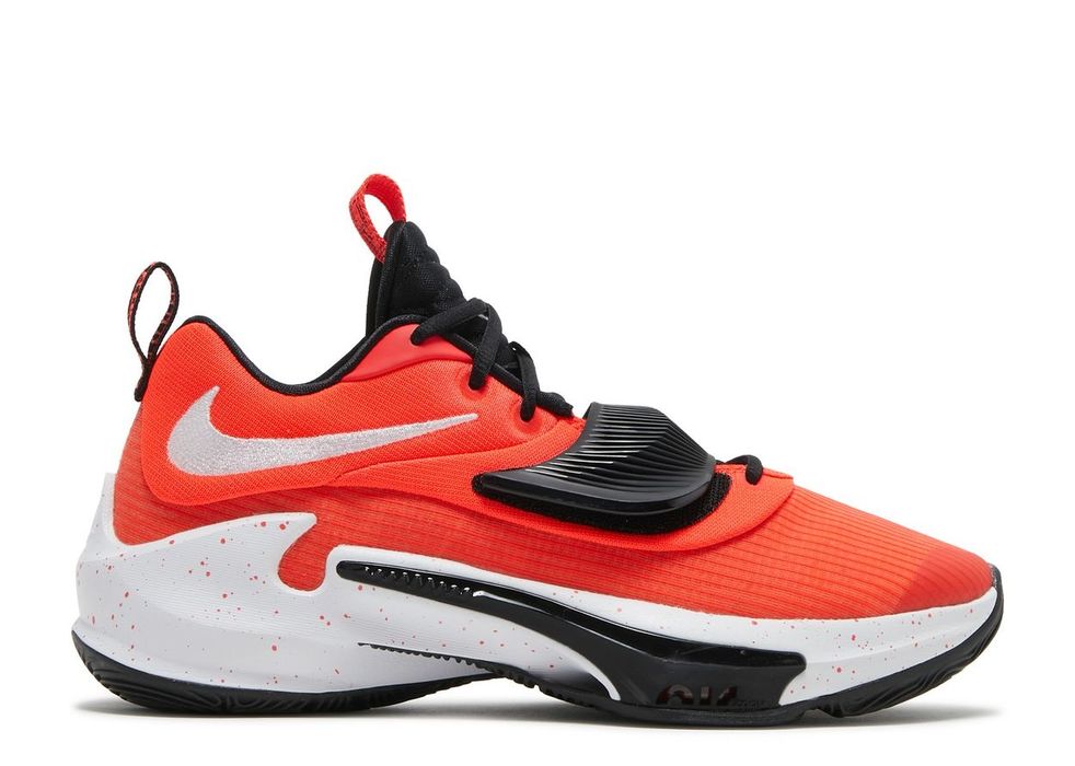 Кросівки  Nike Zoom Freak 3.Розмір 42.5