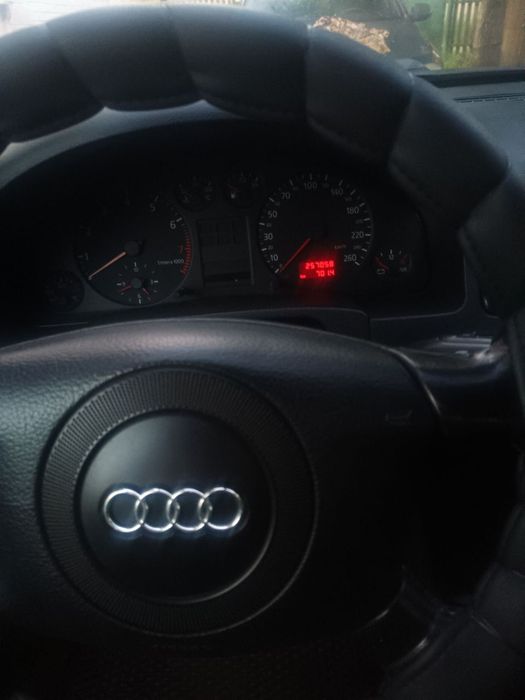 Продам Ауди А6 1998