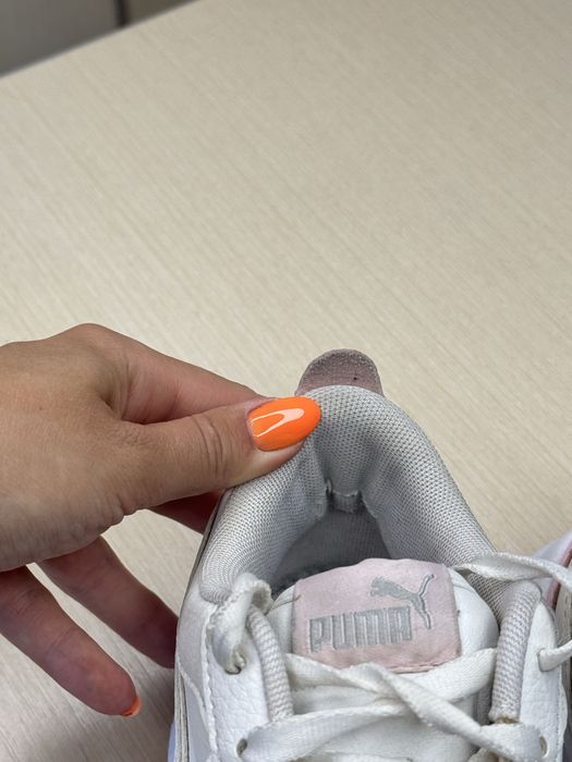 Кросівки Puma жіночі