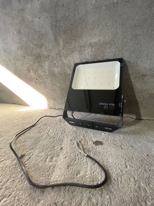 BlinkPro Arena 200W