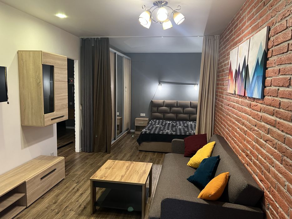 Здам 1к квартиру Озерна в обжитій новобудові можливо з охайною тварино