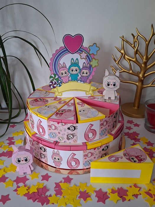 Tort z papieru Labubu, na 24-25 kawałków.