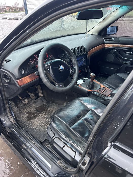 Продам Bmw e39 2000 год, м57 3.0 механика