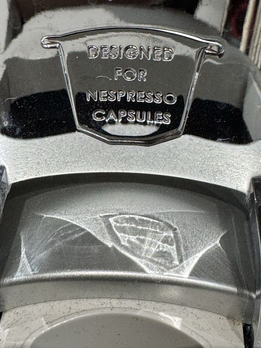 Ekspres Delonghi Nespresso parzy kawę!