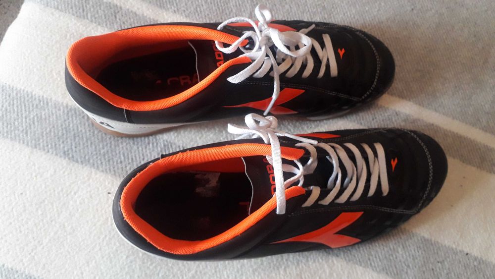Chuteiras futsal Diadora seminovas