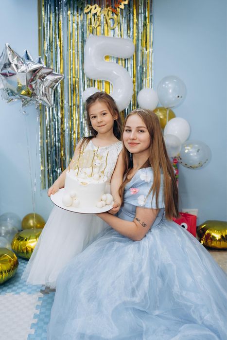 Аніматори, День народження, фотограф, свято, піньята, шоу бульбашок