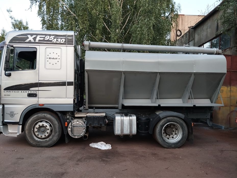Бункер ЗСК-Ф-15 (завантажувач сухих кормів) 4-ьох, 5-ти, 6-ти секційні