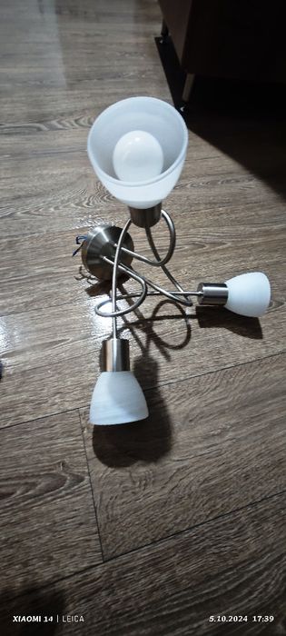 Lampa wisząca trzy klosze