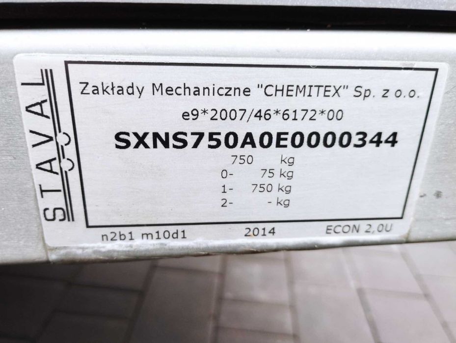 Przyczepka samochodowa z plandeką