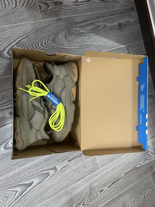 Adidas Ozweego EE6461 хакі, розмір 42.5 (US 9), ідеальний стан