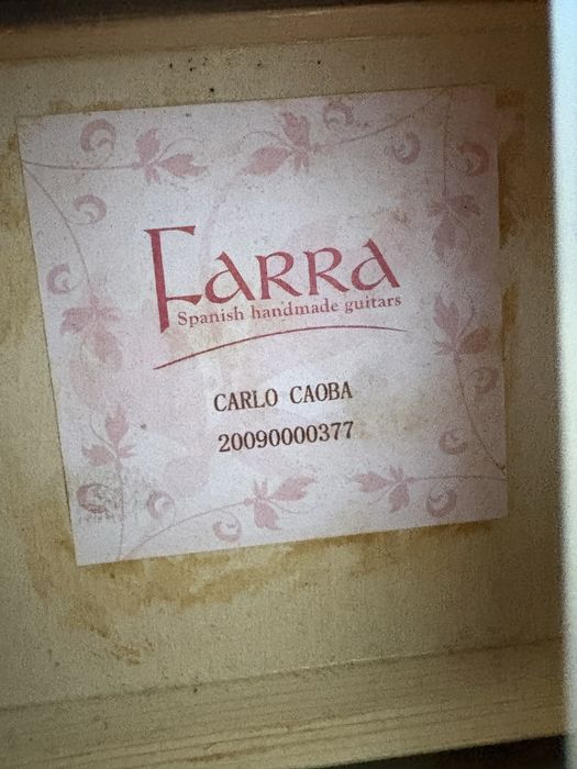 Sprzedam gitare Farra z pokrowcem.