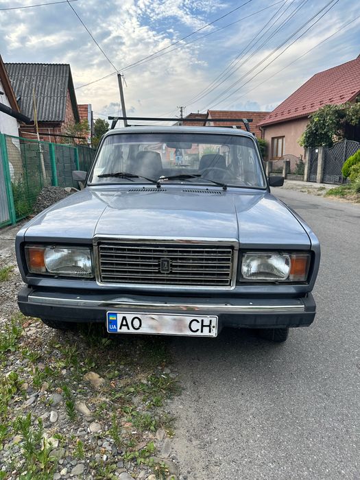 Автомобіль ВАЗ 2107