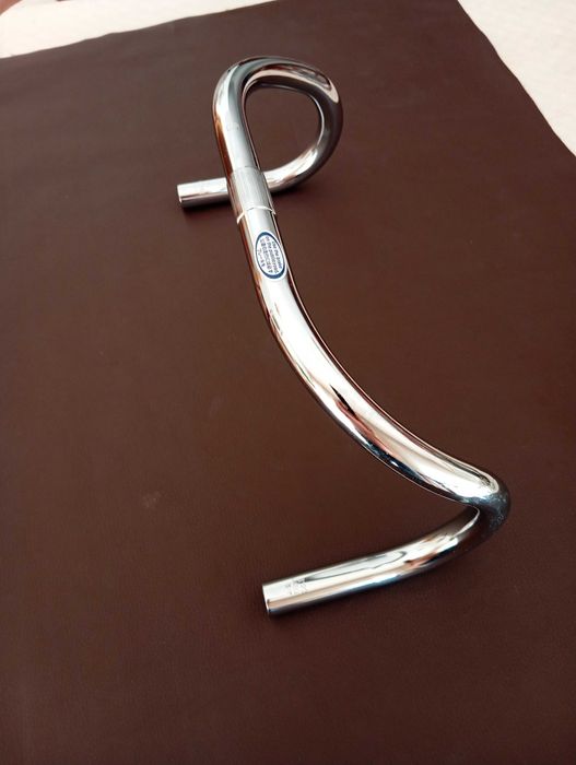 Guiador de Pista NJS da NITTO Craft  B123  400 Made in Japan Aço.