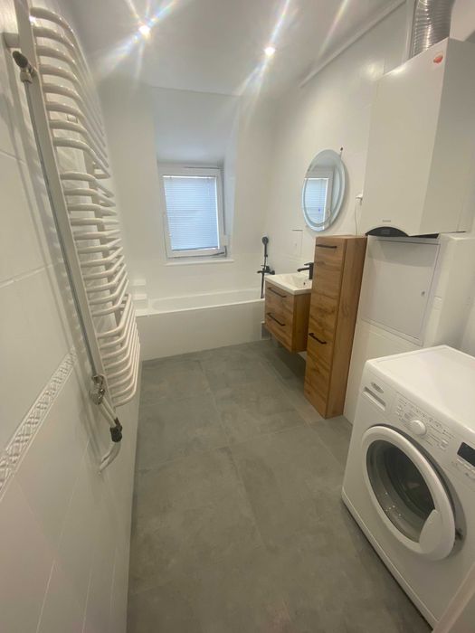 3 - pokojowe mieszkanie w centrum Rawicza - 63 m². Niski czynsz. Cena do negocjacji.