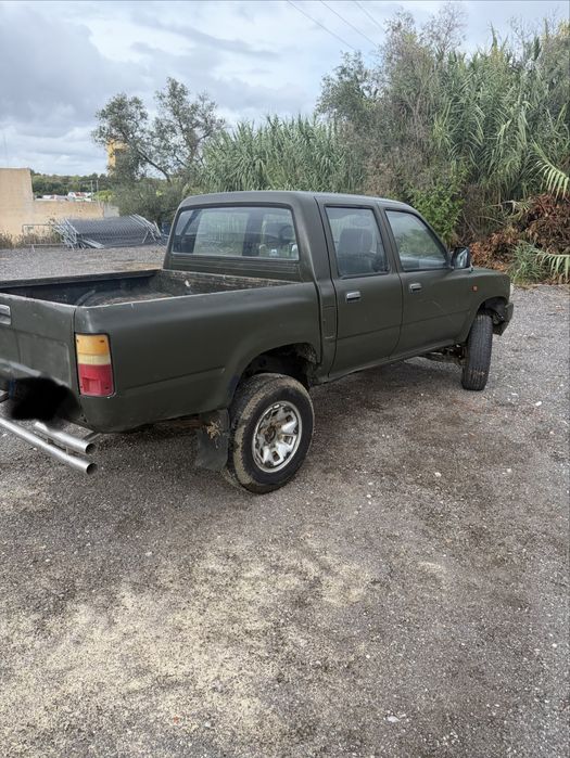 Toyota hilux 2.4d 1996 caixa metalica