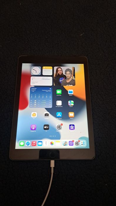 Продам IPad Air 2