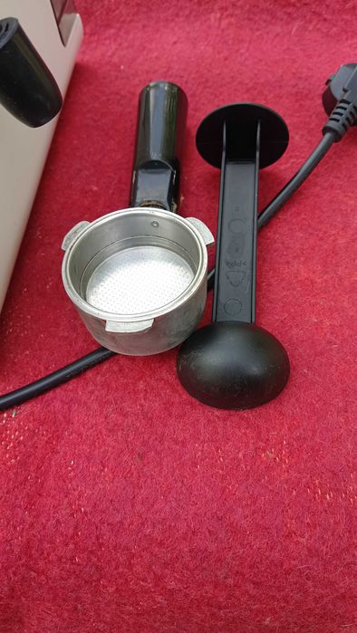 Продам кофеварку VITEK  VT-1504BW