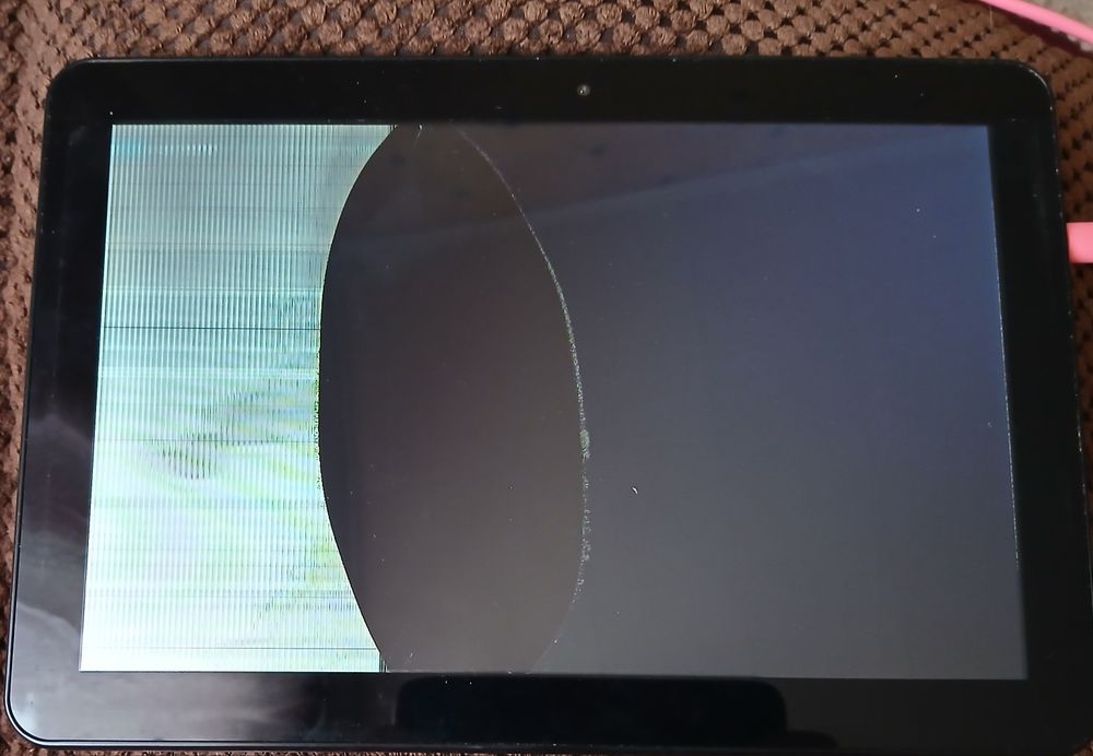Планшет INSIGNIA 10.1