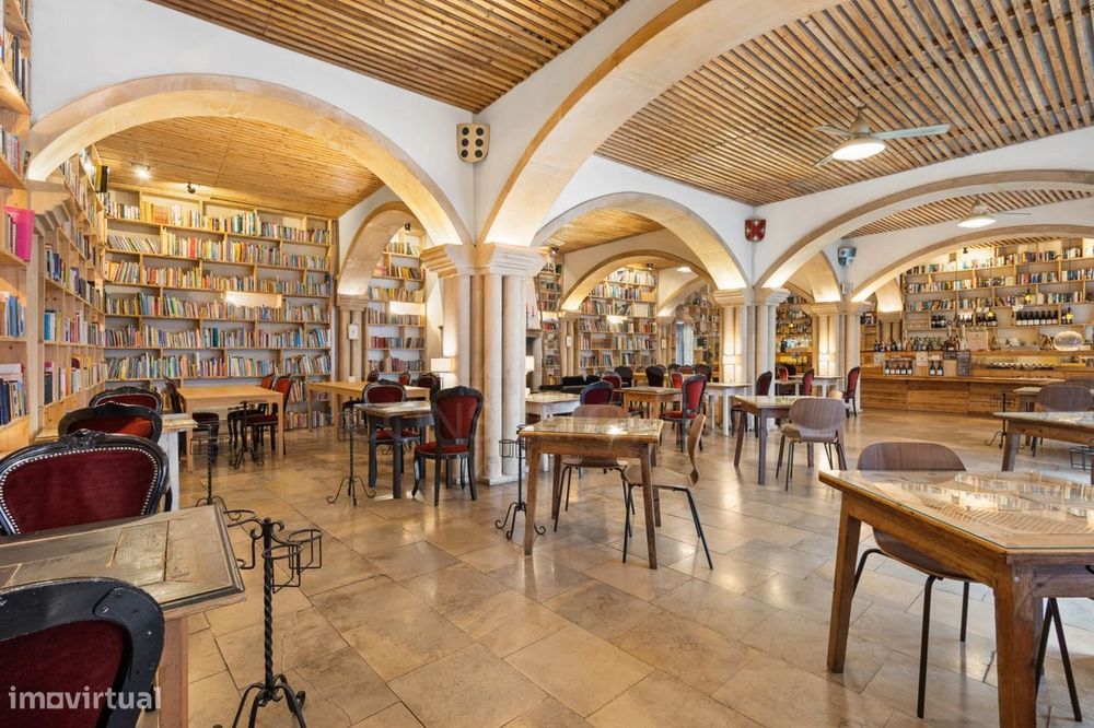 Antigo Convento com 26 quartos em Óbidos