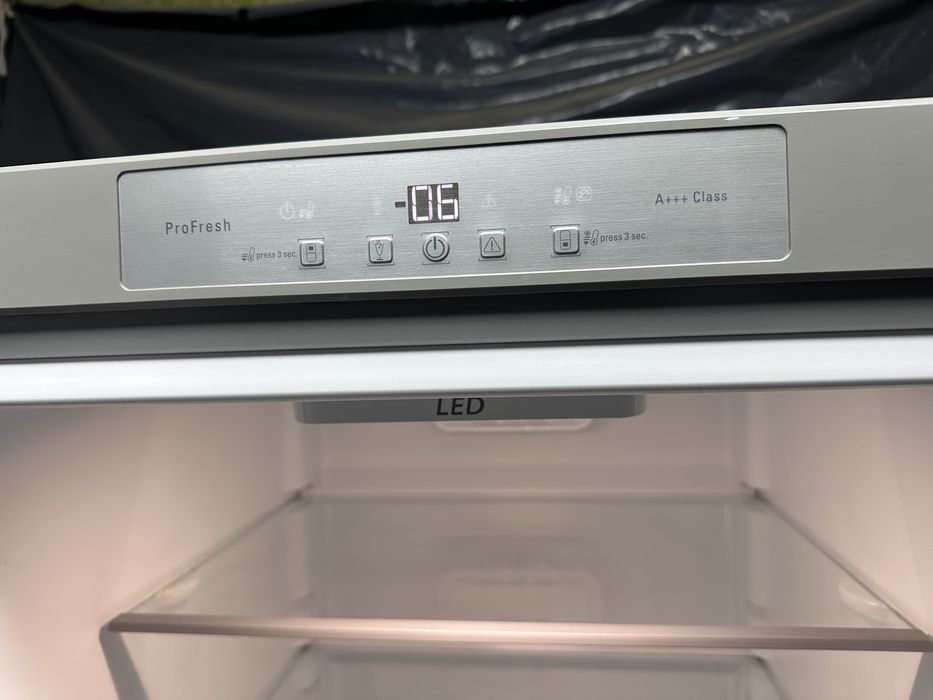 Холодильник Bauknecht / A+++ / 336 л / LED / ProFresh / 188 см